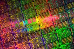 Intel prepara su futuro: 14 y 10 nanometros para 2013 y 2015